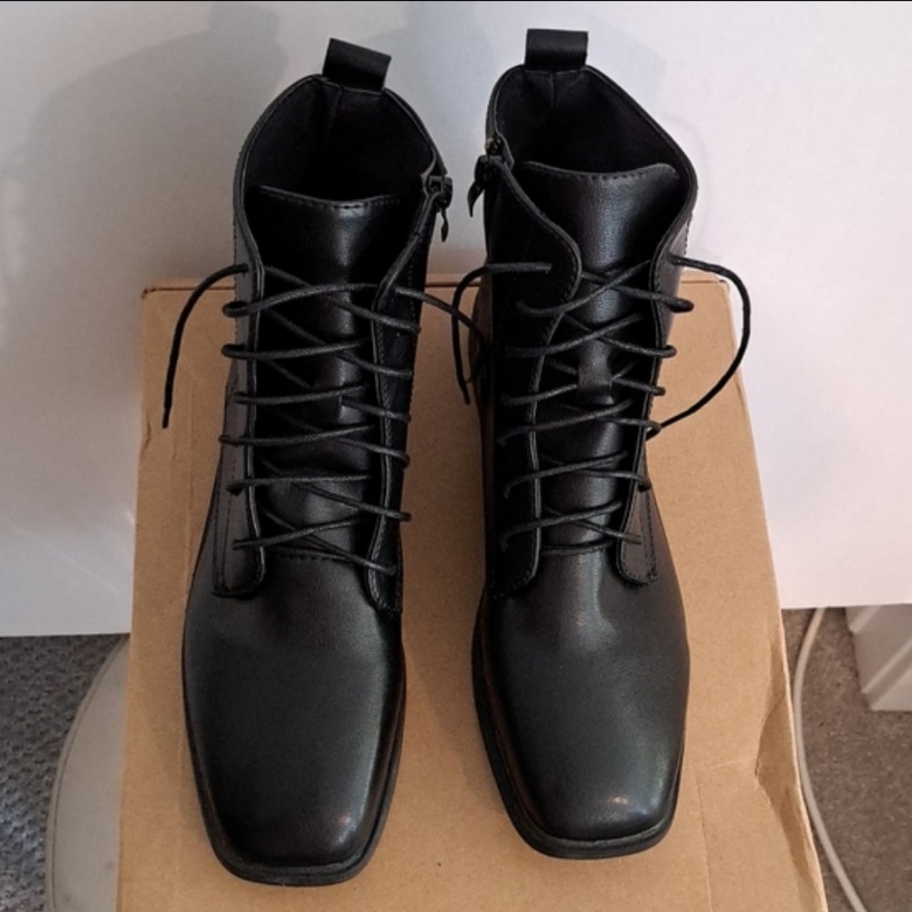 NEW Square-Toe Lace Up Ankle Boots w/ Side Zipper (Black) - Lattelier - Picture 4 of 7